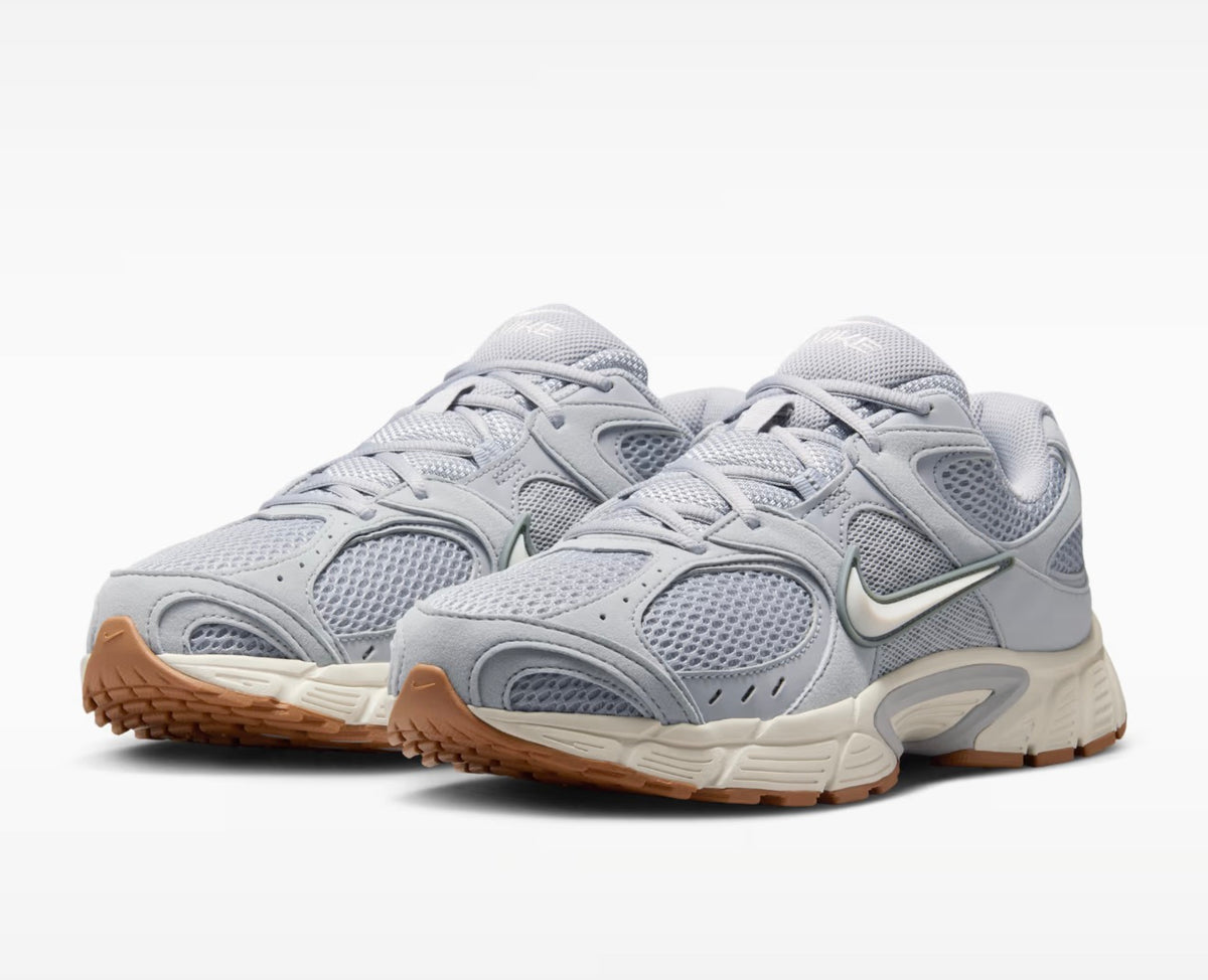 Nike V5 RNR Wolf Grey Gum II6292-005 Men’s 10.5 New With Box