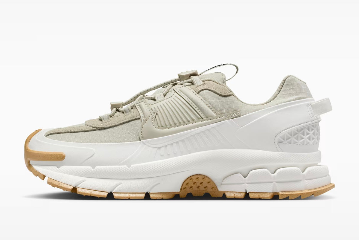 Nike Zoom Vomero Roam HQ2181-100 Sail Gum Women’s 10 New With Box