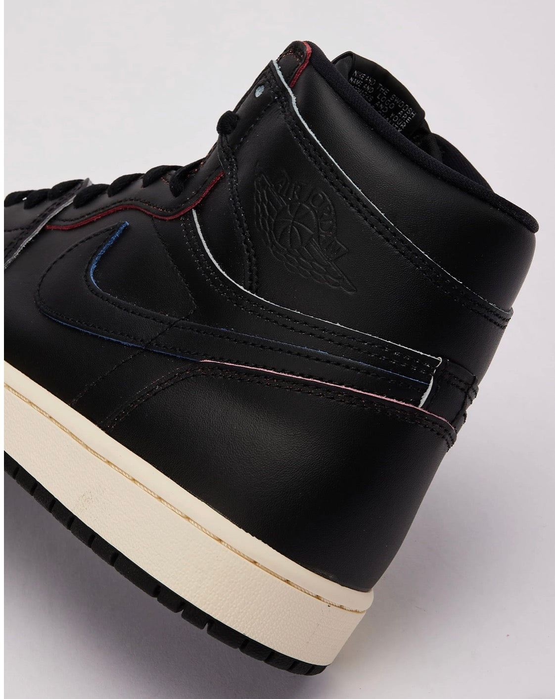 Air Jordan 1 Retro High OG Self Expression DZ5485-002 – Men’s Size 9