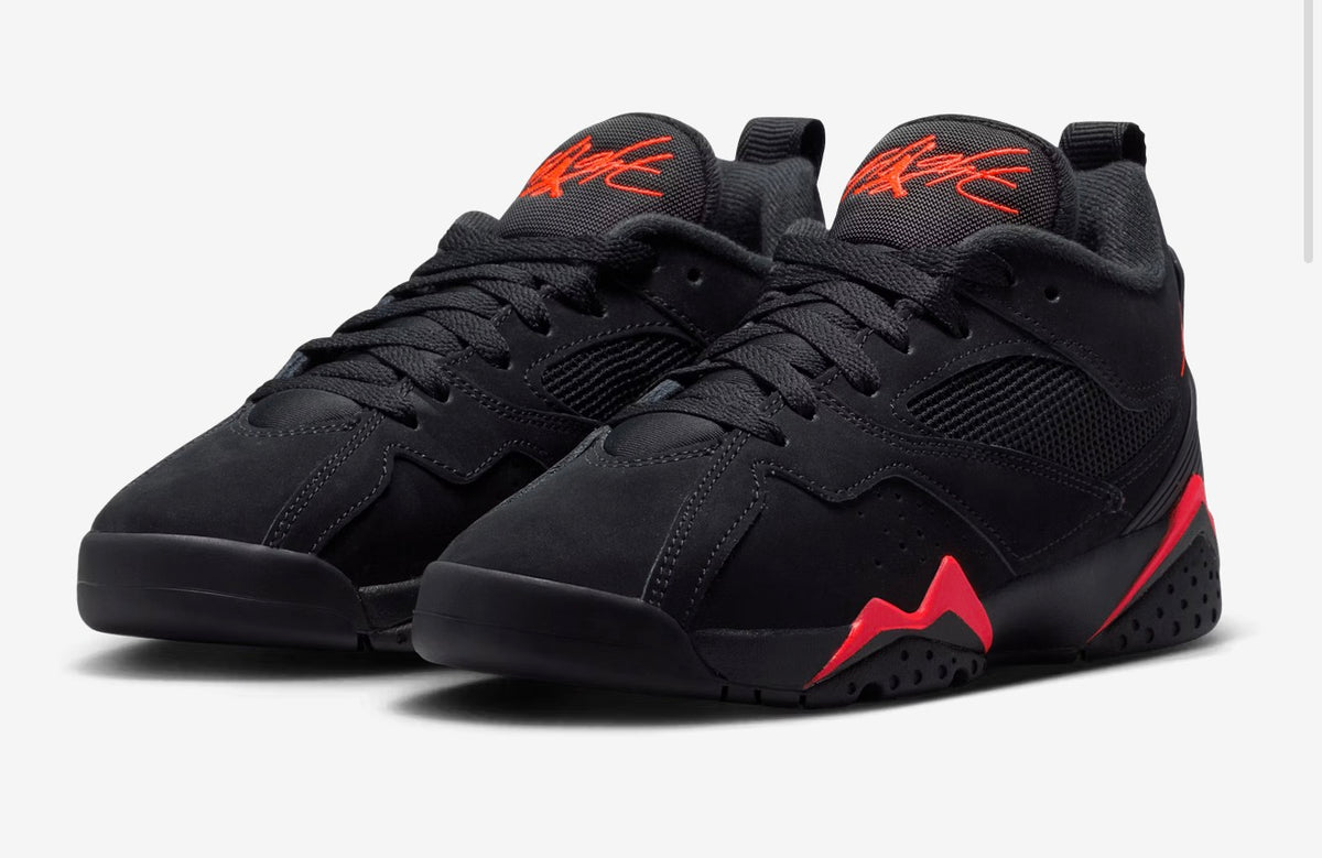 Jordan MVP 92 Black Infrared GS – Size 5.5Y